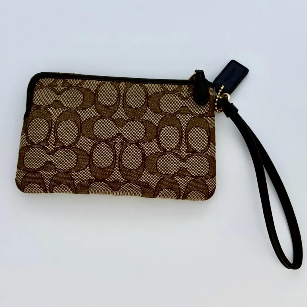 COACH Corner Zipped Wristlet In Signature Jacquard Canvas Leather Trim NEW